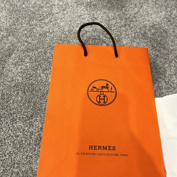 Authentic Hermes Silk scarf - Picture 7 of 11